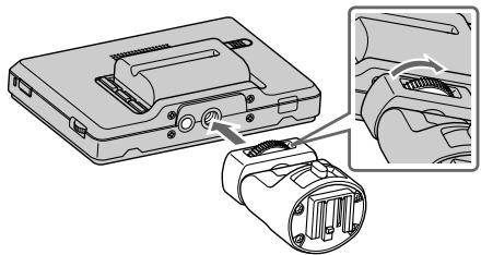 SONY CLM-V55 - Attaching to the camera - 2