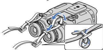 SONY DEV-3 - Fixation de la sangle - 1