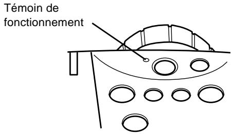 EPSON EMP-7350 - Mise sous et hors tension du projecteur - 1