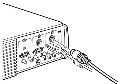 EPSON EMP-7350 - Connexion du cable de la souris et du cable série - 2