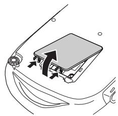 EPSON EMP-TW10 - Ouvrez le couvercle de la lampe. - 1