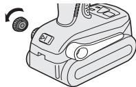 PANASONIC EY7440 - Pour changer le côté d'installation du crochet de ceinture - 2