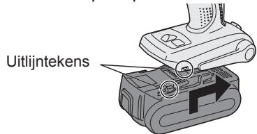 PANASONIC EY7440 - Bevestigen van de accu: - 1