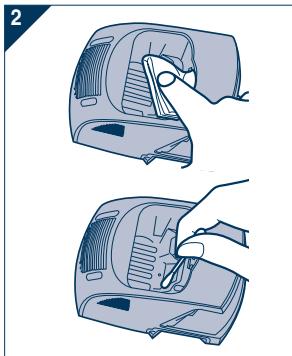 PANASONIC ES8109 - Cleaning the self-cleaning recharger - 2
