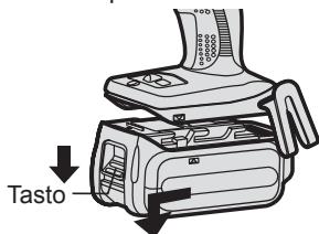 PANASONIC EY-7546 - Applicazione o rimozione del pacco batteria - 2
