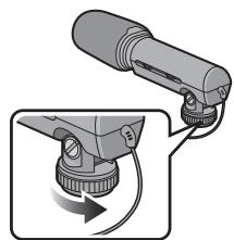 PANASONIC DMW-MS1E - Installazione dell'unità sulla fotocamera digitale, e sua rimozione - 1