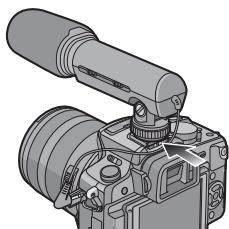 PANASONIC DMW-MS1E - Installazione dell'unità sulla fotocamera digitale, e sua rimozione - 2