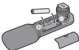PANASONIC DMW-MS1PP - Al insertar la bateria, asegürese de que los polos y de la misma estácorrectamente alineados. - 1