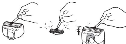 PANASONIC ER-GK40 - Reinigung unter Verwendung einer Bürste - 1