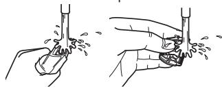 PANASONIC ER-GC20 - Nettoyage de la tondeuse avec les lames retirees - 4