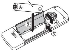 PANASONIC RR-US300E - Colocación de una pila - 2