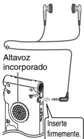 Altavoz incorporado Inserte firmemente.