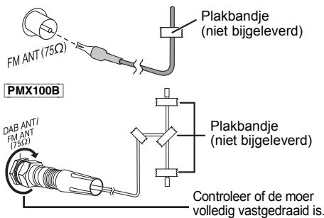PANASONIC SC-PMX100BEG - Sluit de antennae aan. - 1