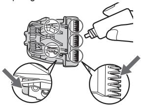 PANASONIC ER-GP21 - Montaggio della lama - 3