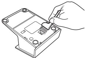 PANASONIC ER-GP80 - Reinigen der Ladestation - 2