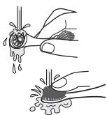 PANASONIC EW-DL83 - Lavez la tête de la brosse à l'eau courante. - 2