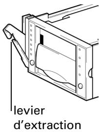 HP SURESTORE DLT 80 TAPE DRIVE - Etape 2 : installez le lecteur de bande - 1