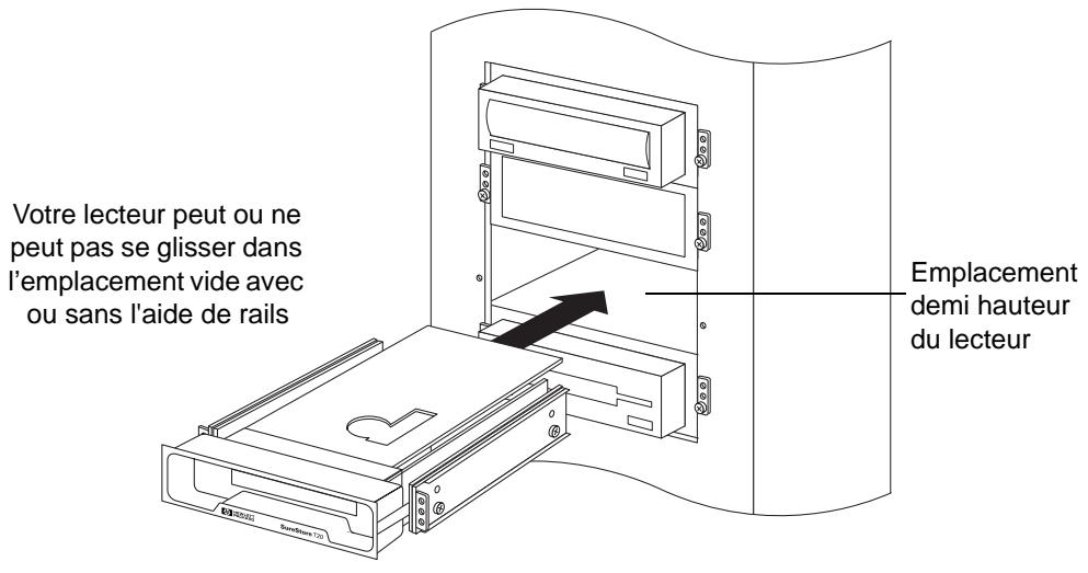 HP SURESTORE T20 TAPE DRIVE - Installation du lecteur de bande dans l'emplacement - 1