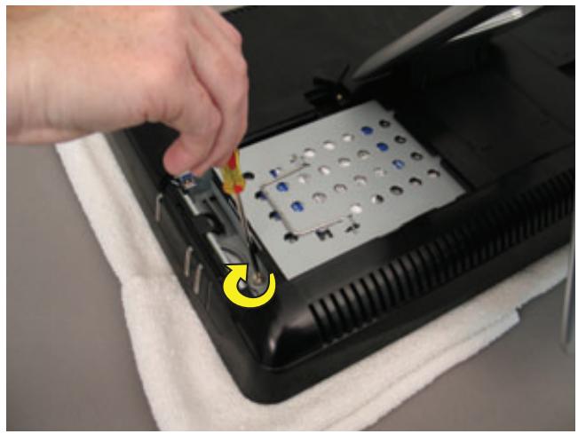 HP PAVILION ALL-IN-ONE MS228 - Installing a New Hard Disk Drive - 5