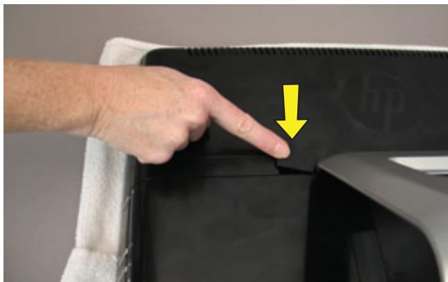 HP PAVILION ALL-IN-ONE MS228 - Installing a New CD/DVD Drive - 4