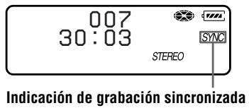 SONY MZ-B100 - Cómo iniciar y detener la grabación sincronizada con el reproductor fuente (grabación sincronizada) - 2