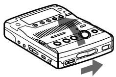 SONY MZ-B100 - Inserte un MD. - 1