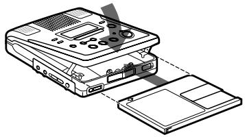 SONY MZ-B50 - Introduisez un MD enregistrable. - 2