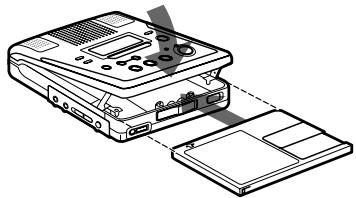 SONY MZ-B50 - Insert an MD. - 2