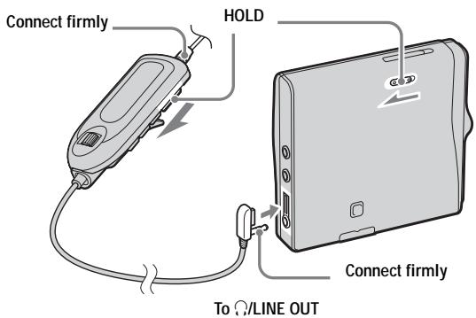 SONY MZ-NH1 - Connect the headphones/earphones with the remote control to / LINE OUT. - 1