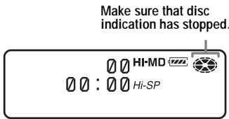 SONY MZ-NH900 - Select and pause the sound source to be recorded. - 2