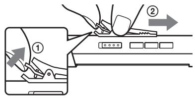 SONY MZ-NH900 - Using the clip for the remote control - 1