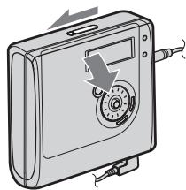 SONY MZ-NHF800 - Slide OPEN to open the lid. - 1
