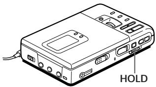 SONY MZ-R30 - Locking the controls - 1