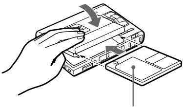 SONY MZ-R50 - Introduza um MD. - 2