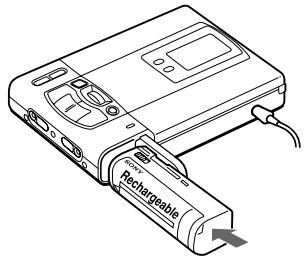 SONY MZ-R50 - Using a lithium ion rechargeable battery - 2
