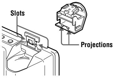 SONY MZ-R70 - On the lid of the battery compartment - 1