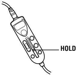 SONY MZ-R70 - Locking the controls (HOLD) - 2