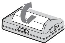 SONY MZ-RH710 - Insert an alkaline dry battery. - 1