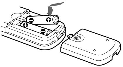 SONY SLV-E230CP - Inserción de las pilas - 1