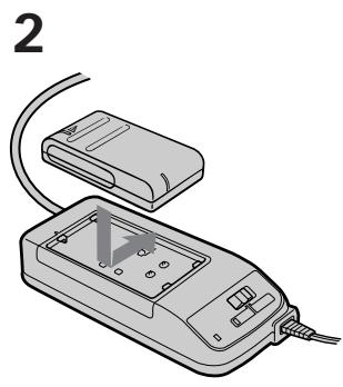 SONY CCD-TRV33 - Charging the battery pack - 2