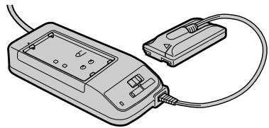 SONY CCD-TRV33 - Checking supplied accessories - 7