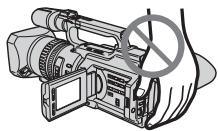 SONY DCR-VX2100E - 4 - 3