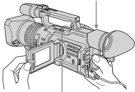 SONY DCR-VX2100E - Monitoring the playback picture on the LCD screen (p. 40) - 3