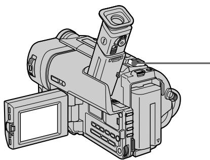 SONY CCD-TRV48E - Using the zoom feature - 1