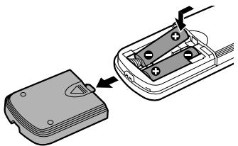 SONY DVP-NS400D - Etape 2 : insertion des piles dans la télécommande - 1