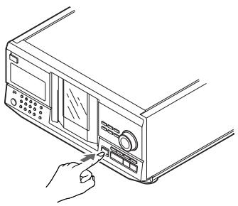 SONY CDP-CX220 - Inserting CDs - 3