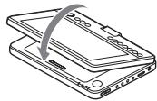 SONY DVP-FX875 - Rotazione e ripiegamento del pannello LCD - 1