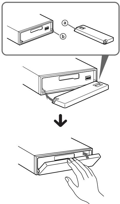 SONY XR-C8100R - Fijación del panel frontal - 1