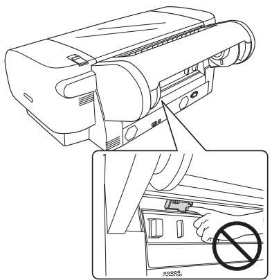 EPSON STYLUS PRO 4450, STYLUS PRO 4880 - En cas de bourrage papier au niveau de la fente d'alimentation manuelle avant - 5