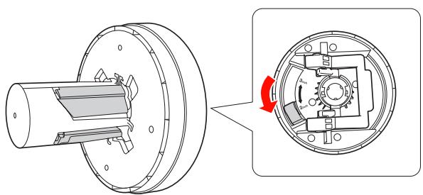 EPSON PRO 9890 - Pour déverrouiller le support de l'adaptateur, appuyez fermement dessus. Déplacez-le ensuite vers la gauche à l'aide de la poignée. - 3
